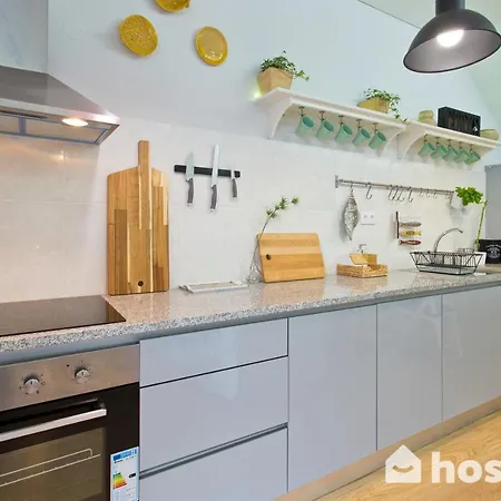 Host Wise - Comfortable Stunning Flats - City Center Porto Exterior photo