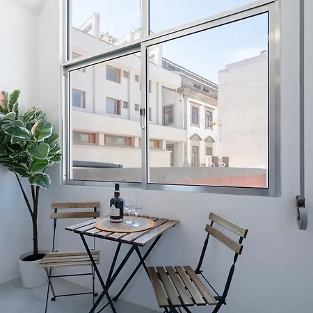 Host Wise - Comfortable Stunning Flats - City Center Porto Exterior photo